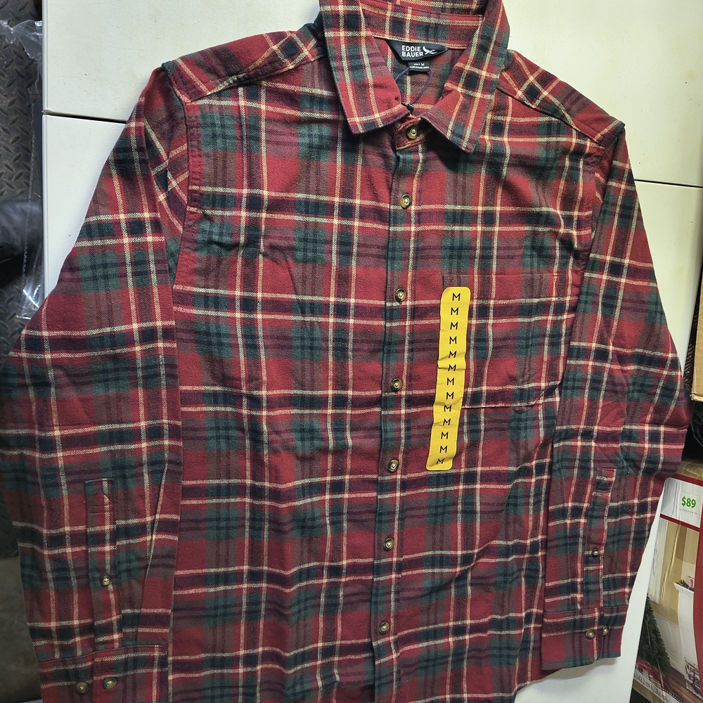 Eddie Bauer Red and Green Plaid Casual Button Down Flannel Shirt